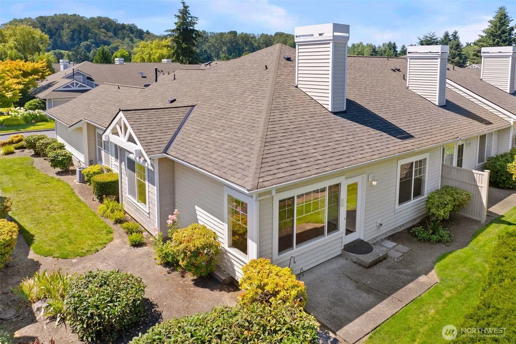 23328 53rd Avenue S Kent WA 98032