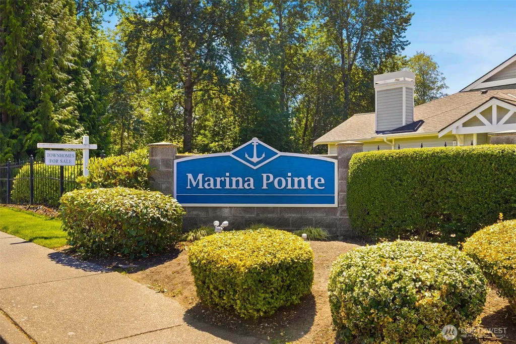 23328 53rd Avenue S Kent WA 98032