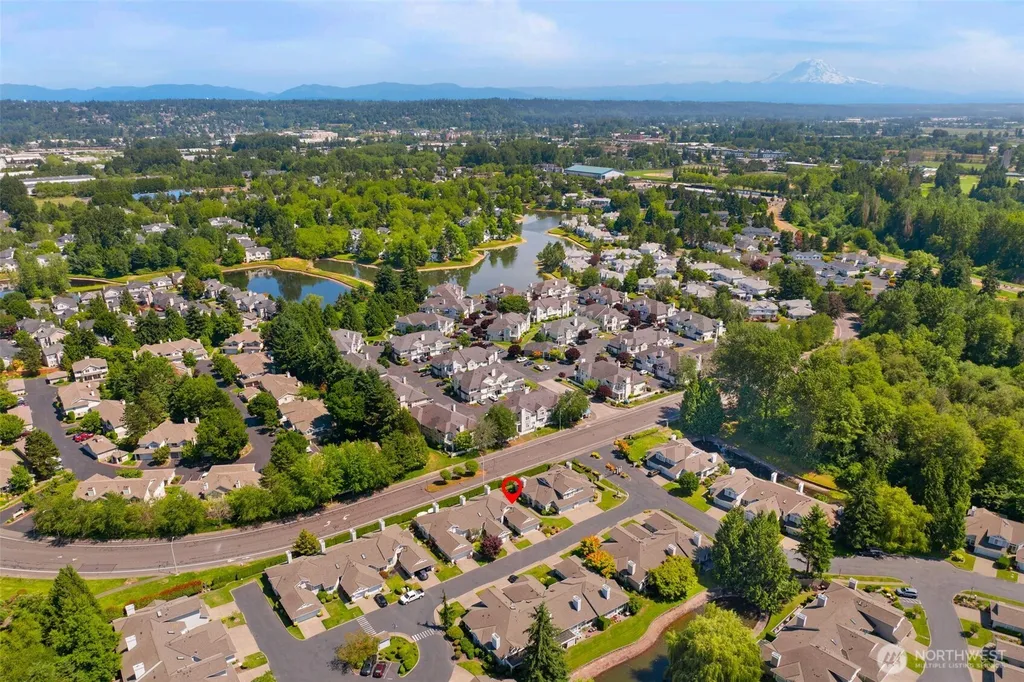 23328 53rd Avenue S Kent WA 98032