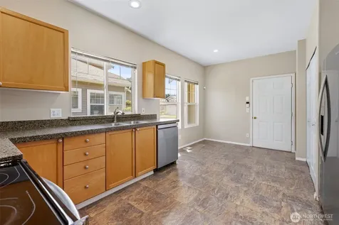 23328 53rd Avenue S Kent WA 98032