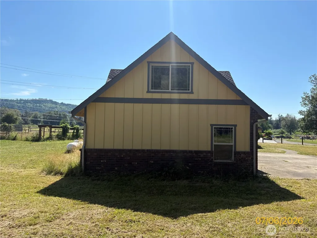 34325 SE 263rd Place Ravensdale WA 98051