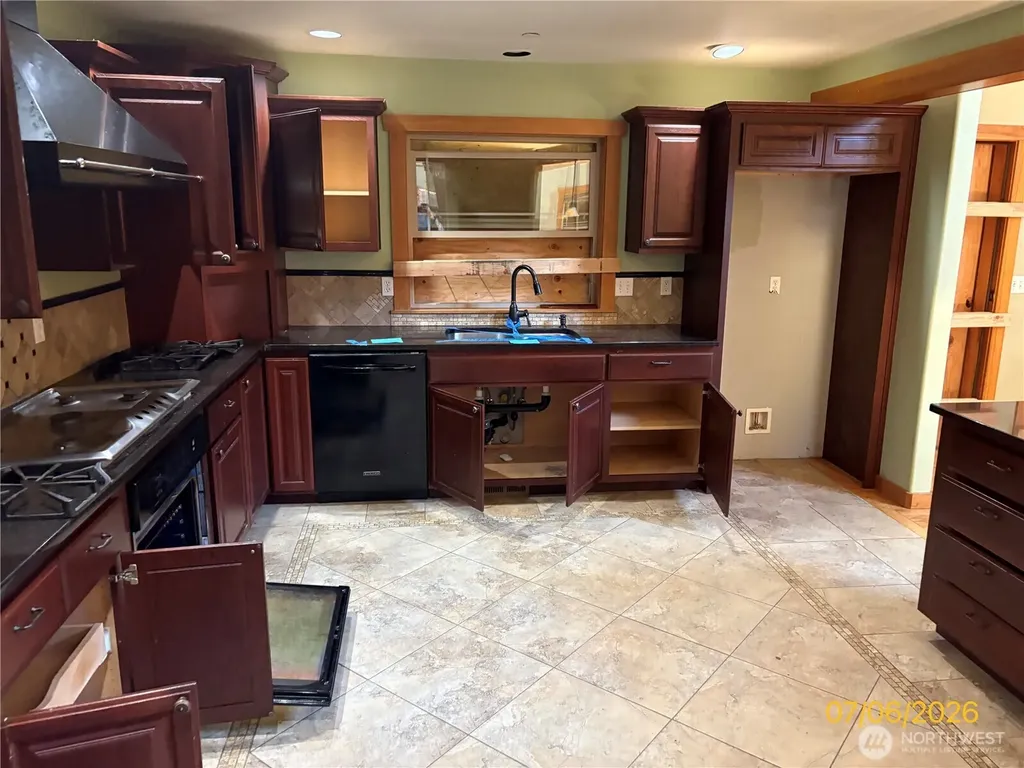 34325 SE 263rd Place Ravensdale WA 98051