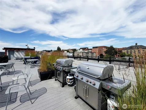 1610 Belmont Avenue Seattle WA 98122