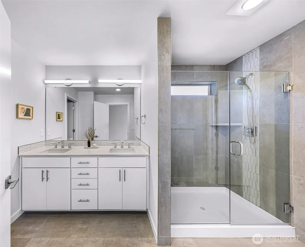 22425 69th Place W Mountlake Terrace WA 98155