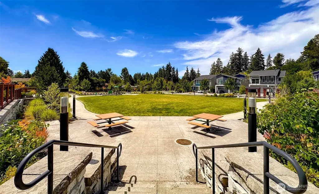 22425 69th Place W Mountlake Terrace WA 98155