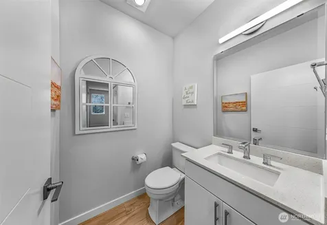 22425 69th Place W Mountlake Terrace WA 98155