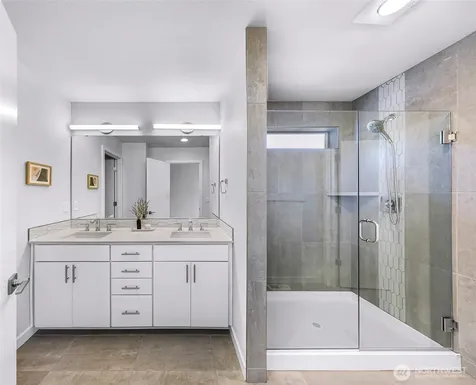22425 69th Place W Mountlake Terrace WA 98155