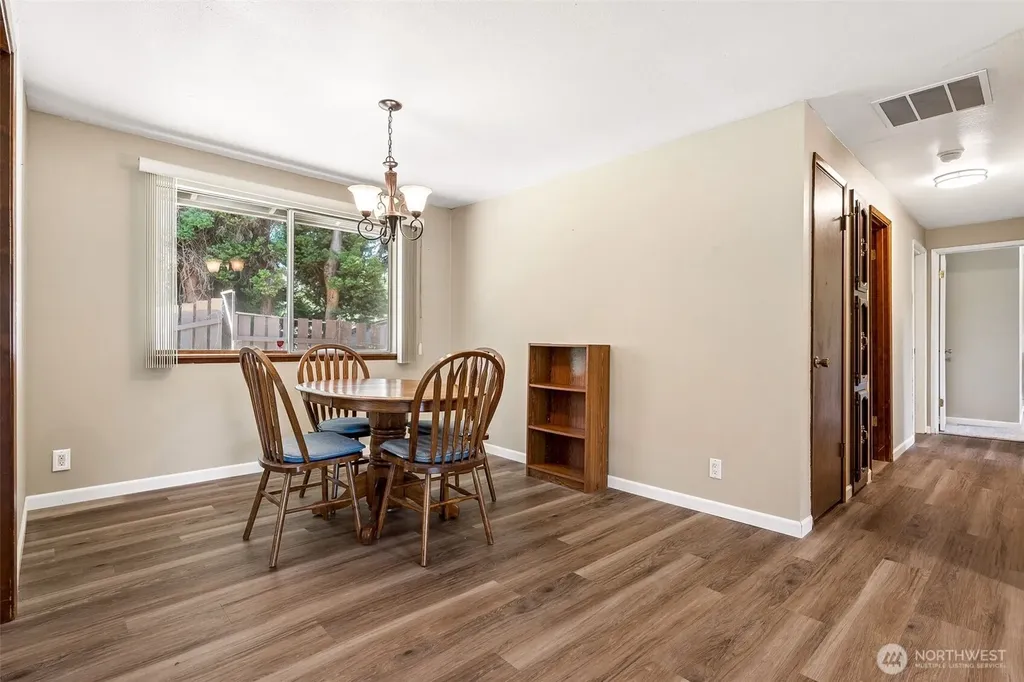 5604 18th Court NE Olympia WA 98516