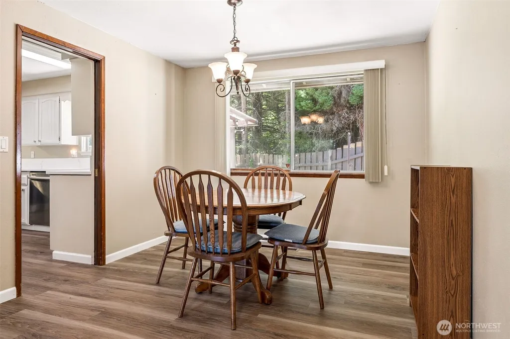 5604 18th Court NE Olympia WA 98516