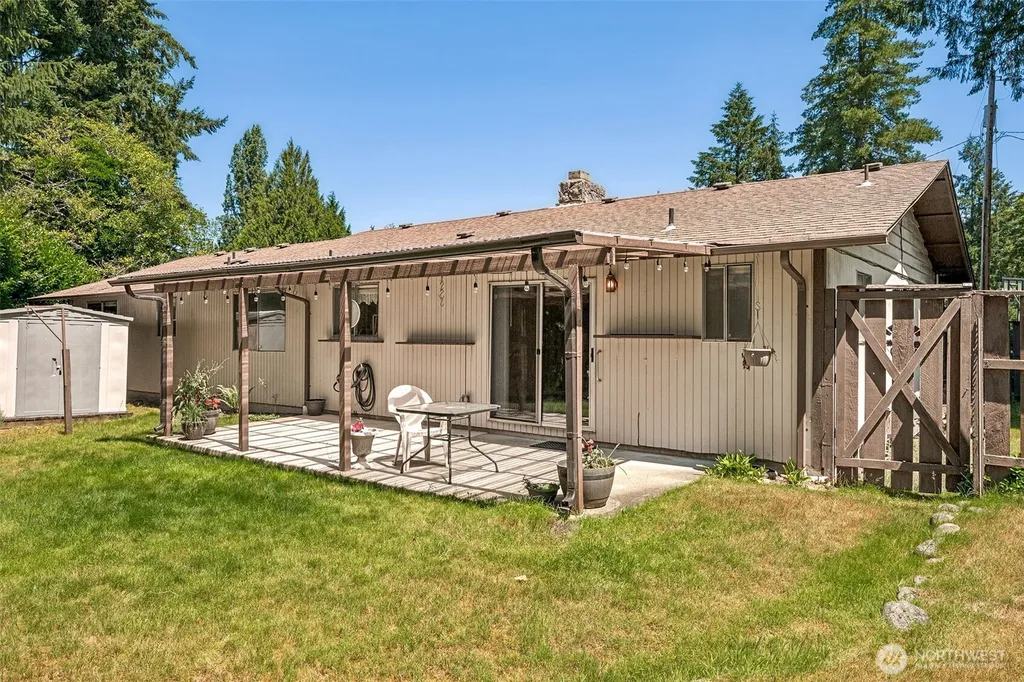 5604 18th Court NE Olympia WA 98516