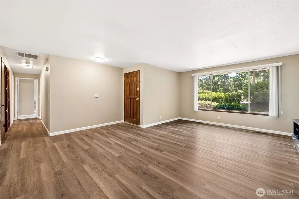 5604 18th Court NE Olympia WA 98516