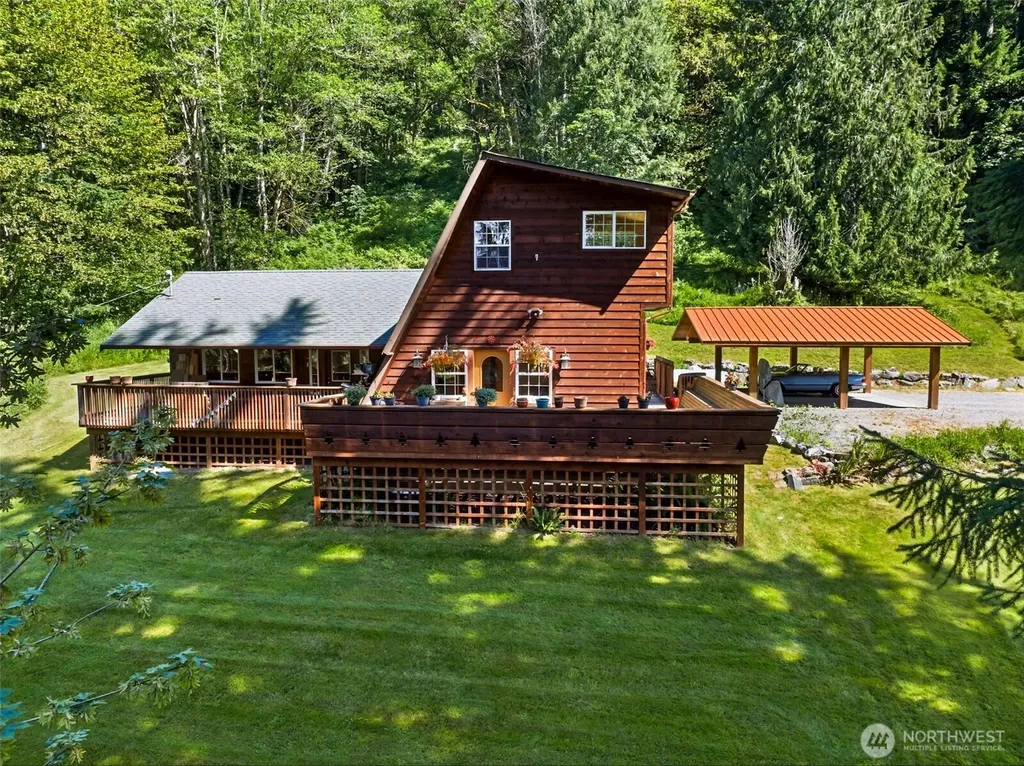33217 Mount Tahoma Canyon Road E Ashford WA 98304
