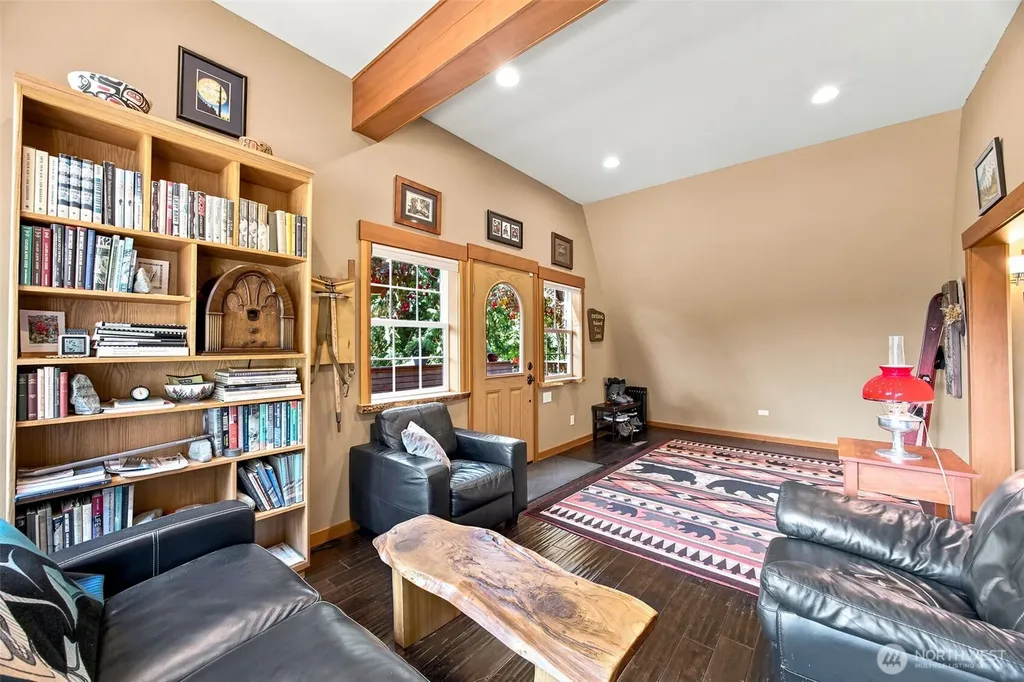 33217 Mount Tahoma Canyon Road E Ashford WA 98304