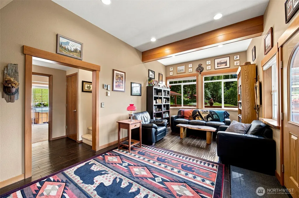33217 Mount Tahoma Canyon Road E Ashford WA 98304