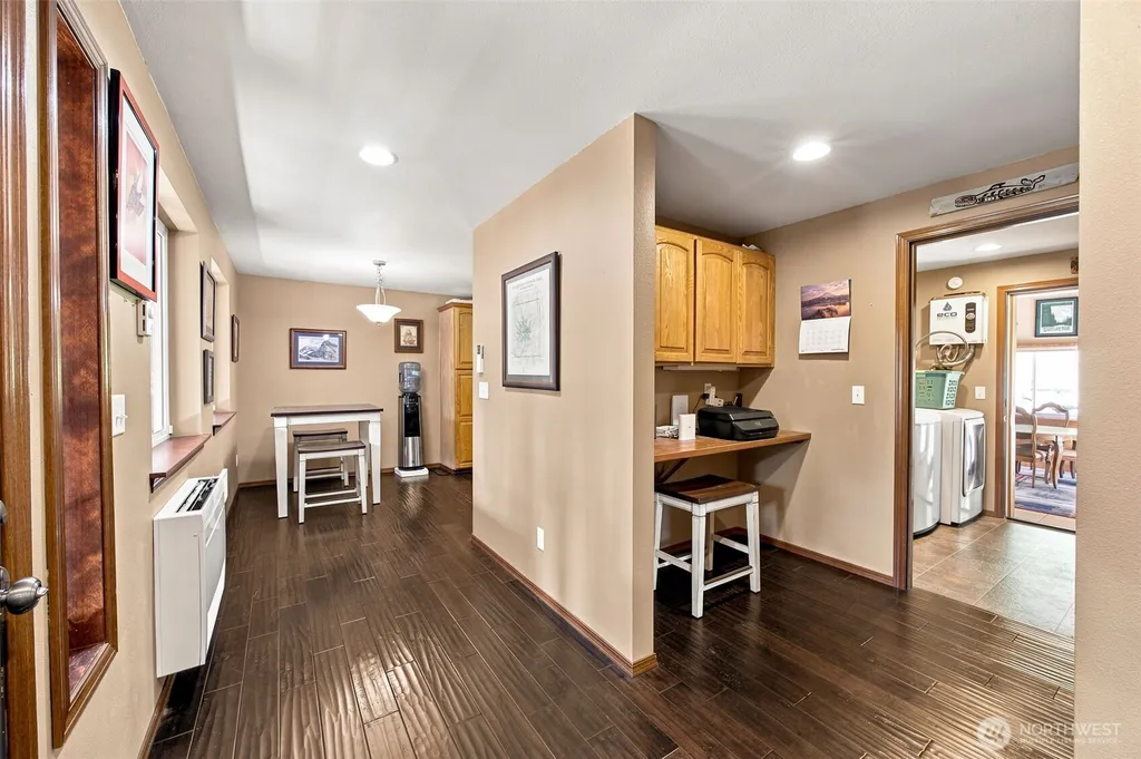 33217 Mount Tahoma Canyon Road E Ashford WA 98304