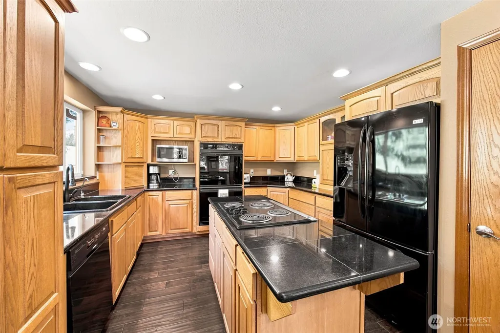 33217 Mount Tahoma Canyon Road E Ashford WA 98304