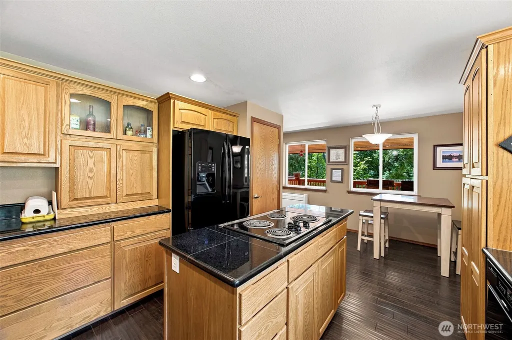 33217 Mount Tahoma Canyon Road E Ashford WA 98304