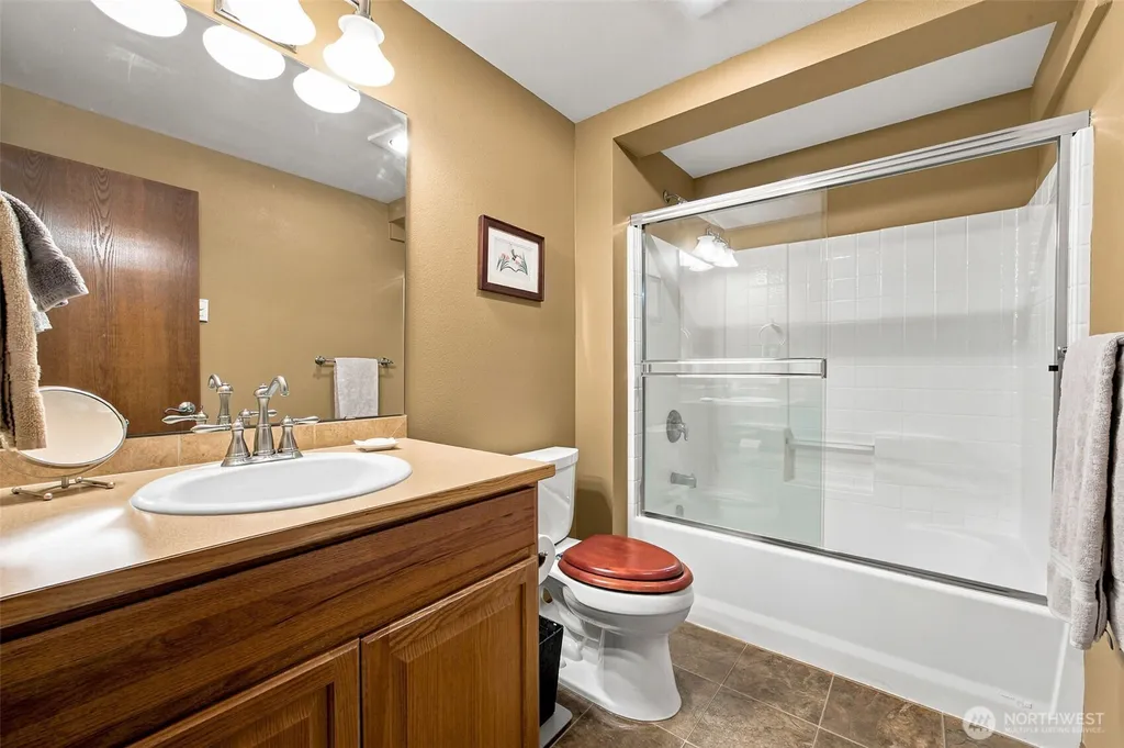 33217 Mount Tahoma Canyon Road E Ashford WA 98304