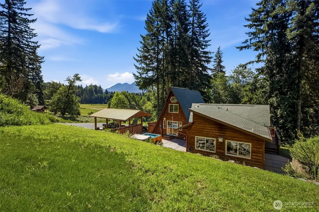33217 Mount Tahoma Canyon Road E Ashford WA 98304