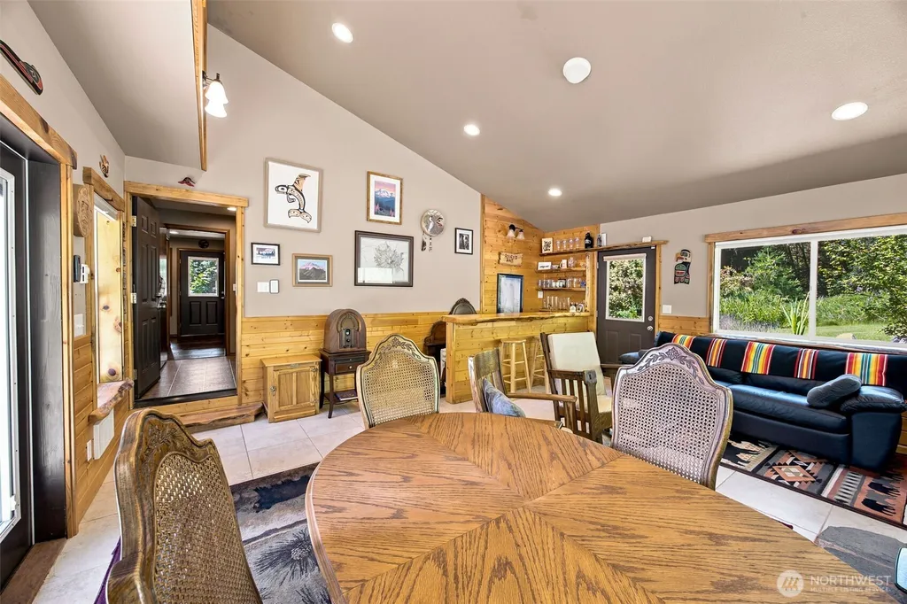33217 Mount Tahoma Canyon Road E Ashford WA 98304