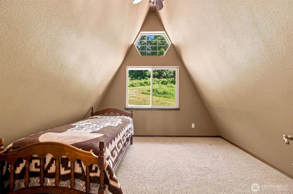 33217 Mount Tahoma Canyon Road E Ashford WA 98304