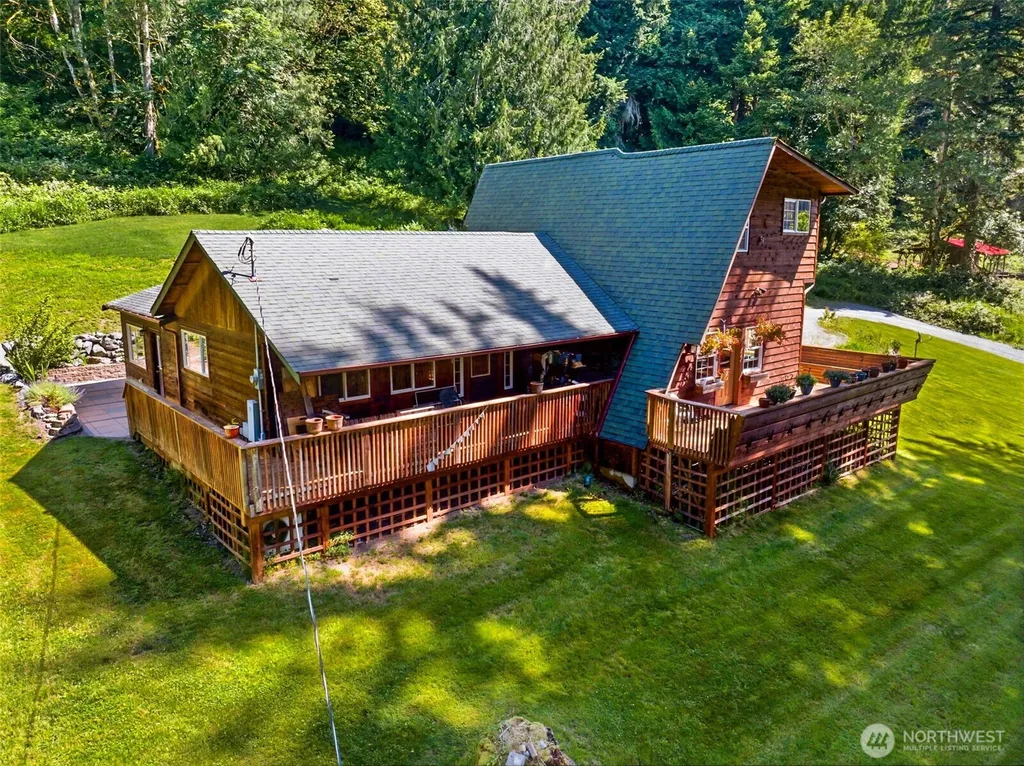 33217 Mount Tahoma Canyon Road E Ashford WA 98304