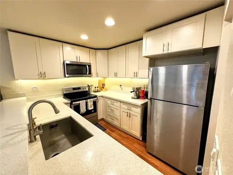 6260 139th Ave NE Redmond WA 98052