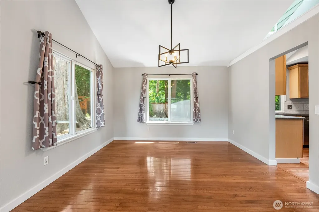 14818 4th Place NE Duvall WA 98019