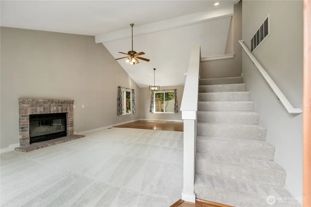 14818 4th Place NE Duvall WA 98019