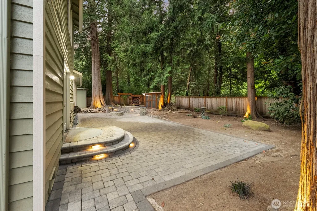14818 4th Place NE Duvall WA 98019