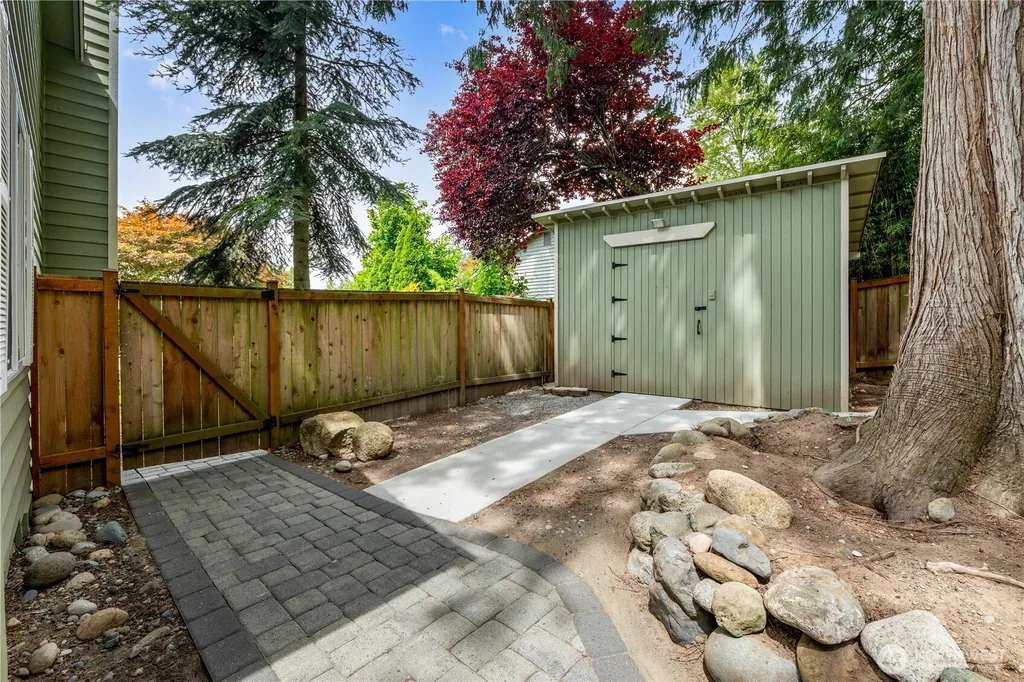 14818 4th Place NE Duvall WA 98019
