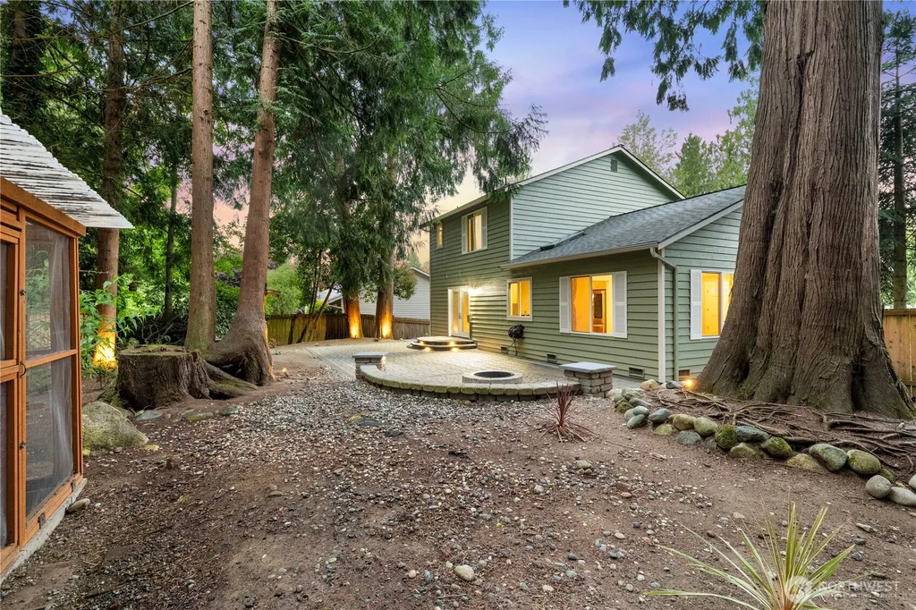 14818 4th Place NE Duvall WA 98019