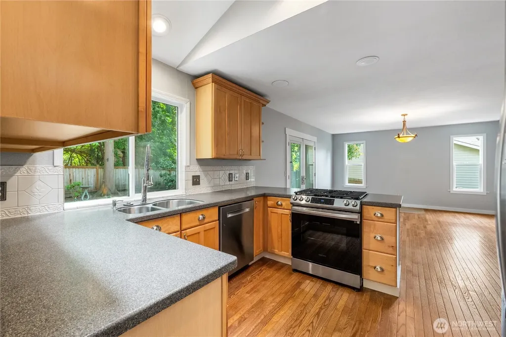 14818 4th Place NE Duvall WA 98019