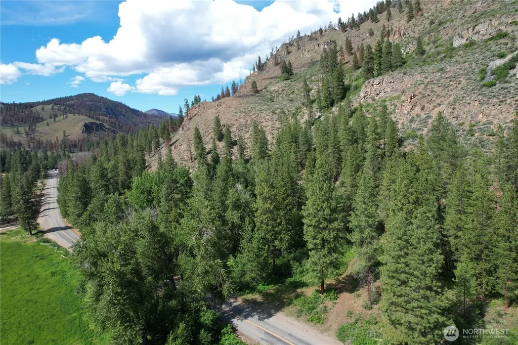613 East Chewuch Road Winthrop WA 98862