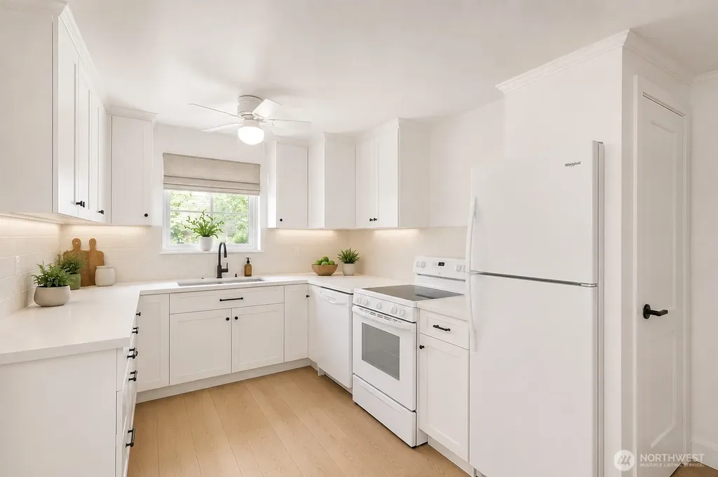 3033 31st Avenue W Seattle WA 98199
