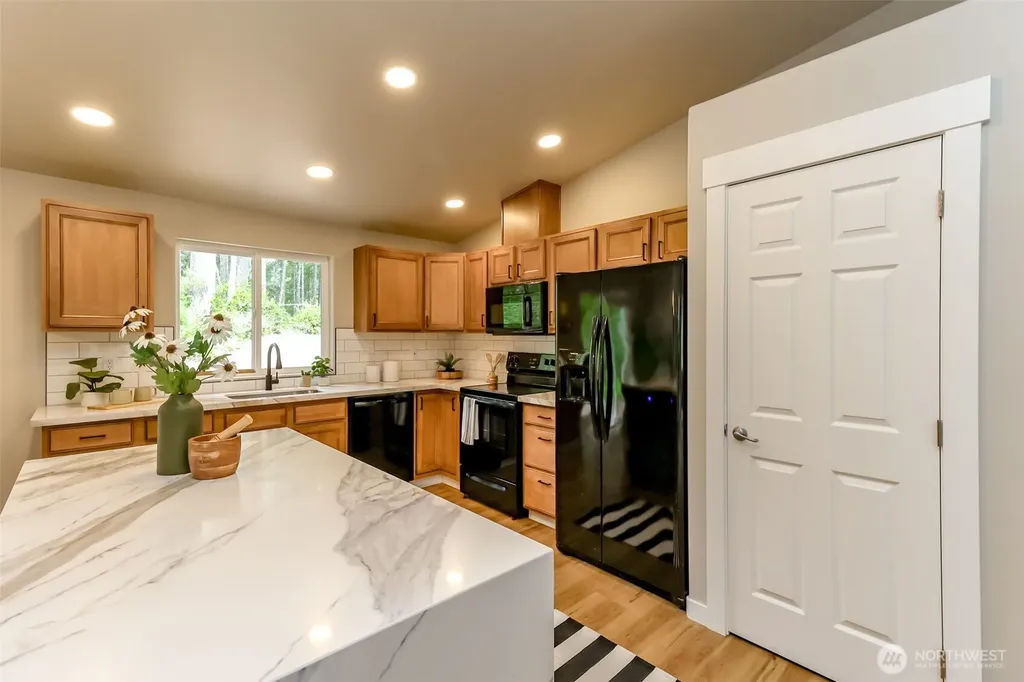 30 E Paint Brush Lane Union WA 98592