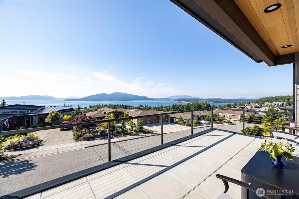 3923 Rockridge Parkway Anacortes WA 98221