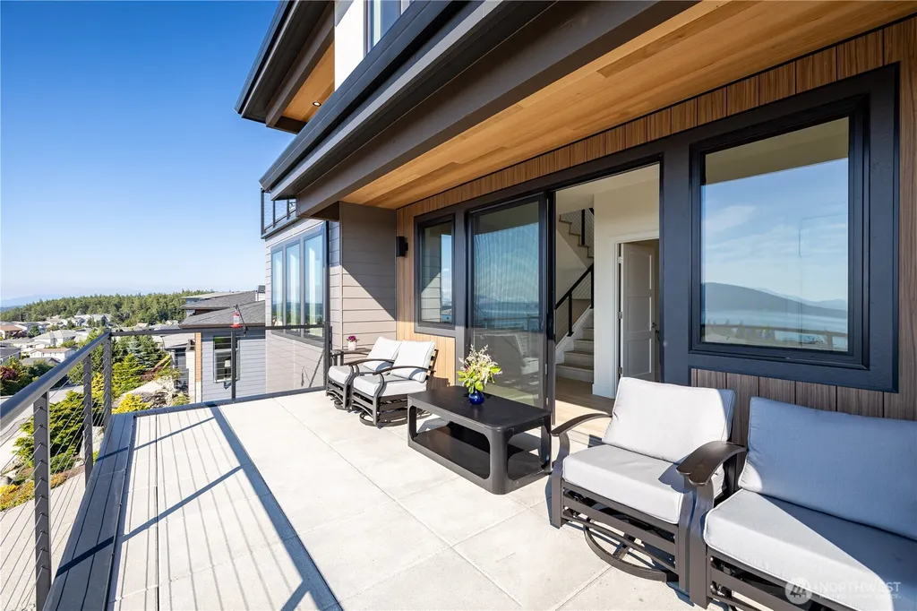 3923 Rockridge Parkway Anacortes WA 98221