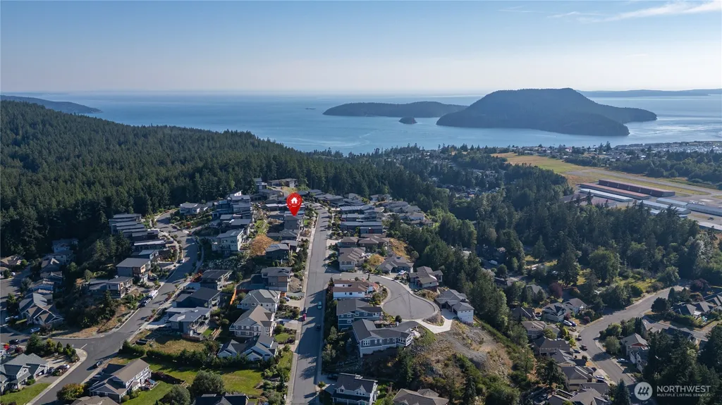 3923 Rockridge Parkway Anacortes WA 98221