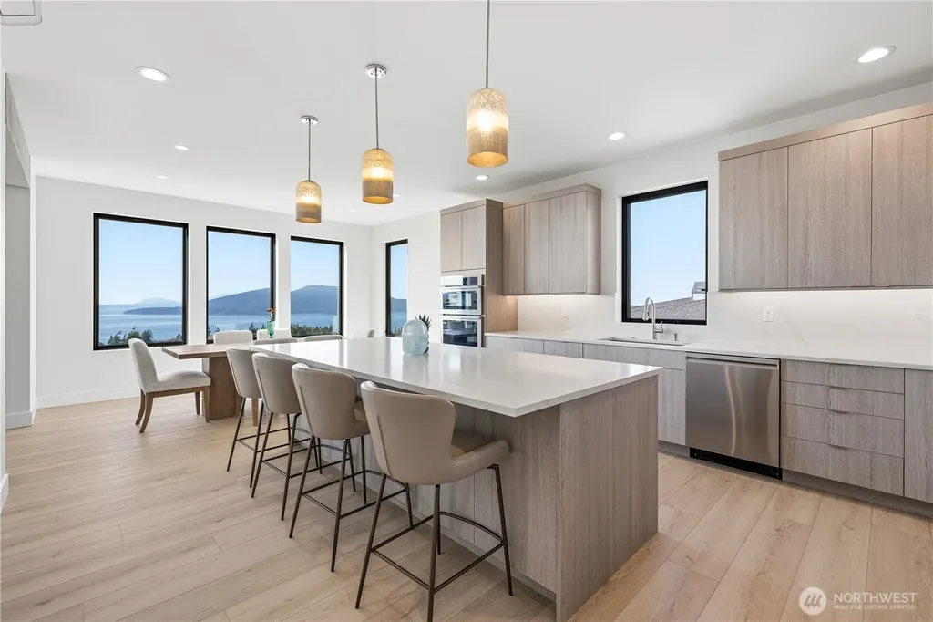 3923 Rockridge Parkway Anacortes WA 98221