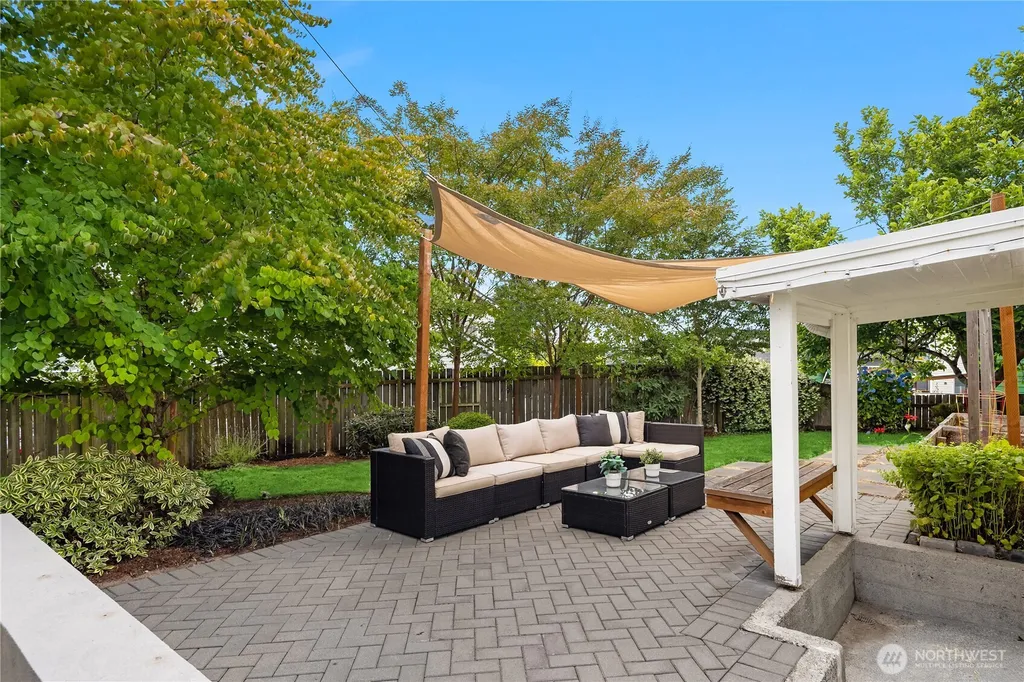1537 S Pearl Street Seattle WA 98108