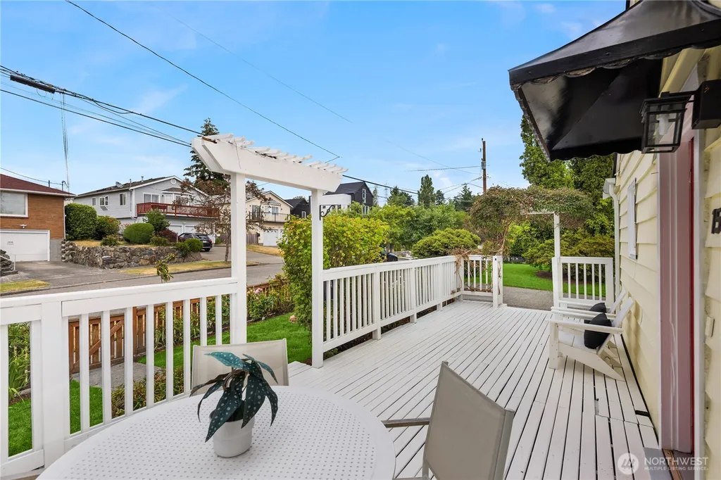 1537 S Pearl Street Seattle WA 98108