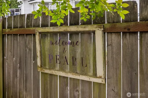 1537 S Pearl Street Seattle WA 98108