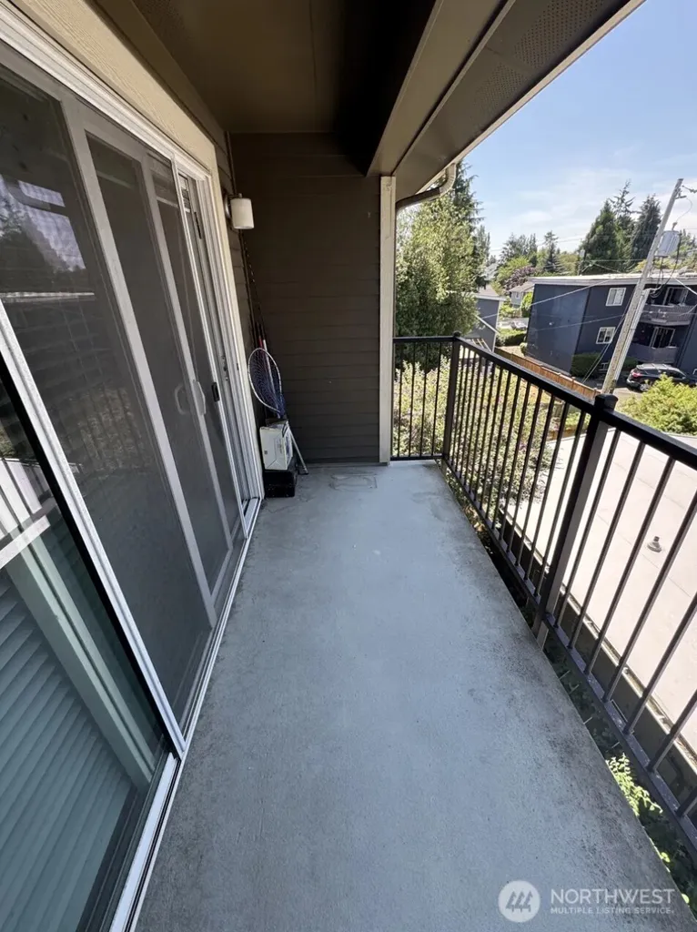 939 N 101st Street Seattle WA 98133
