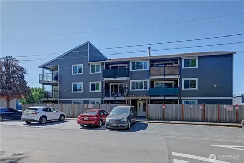 939 N 101st Street Seattle WA 98133