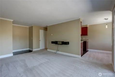 939 N 101st Street Seattle WA 98133