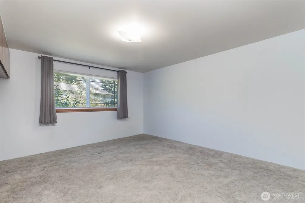 19613 Filbert Drive Bothell WA 98012