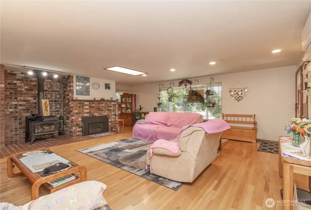 19613 Filbert Drive Bothell WA 98012