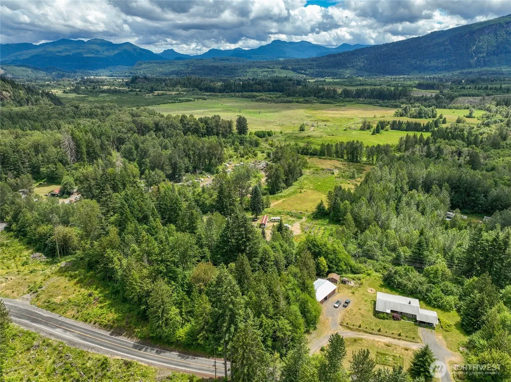 108 Savio Road E Randle WA 98377