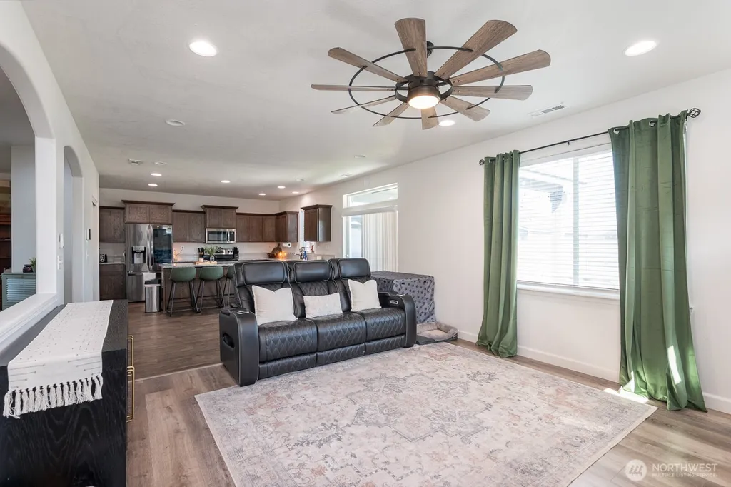 4211 W Heaverlo Drive Moses Lake WA 98837